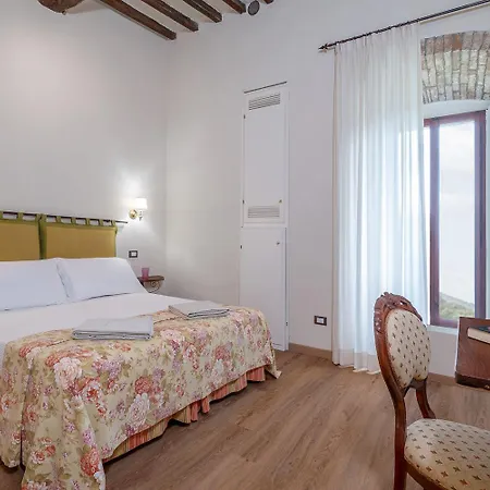 Holiday home Castelli Di Napoleone